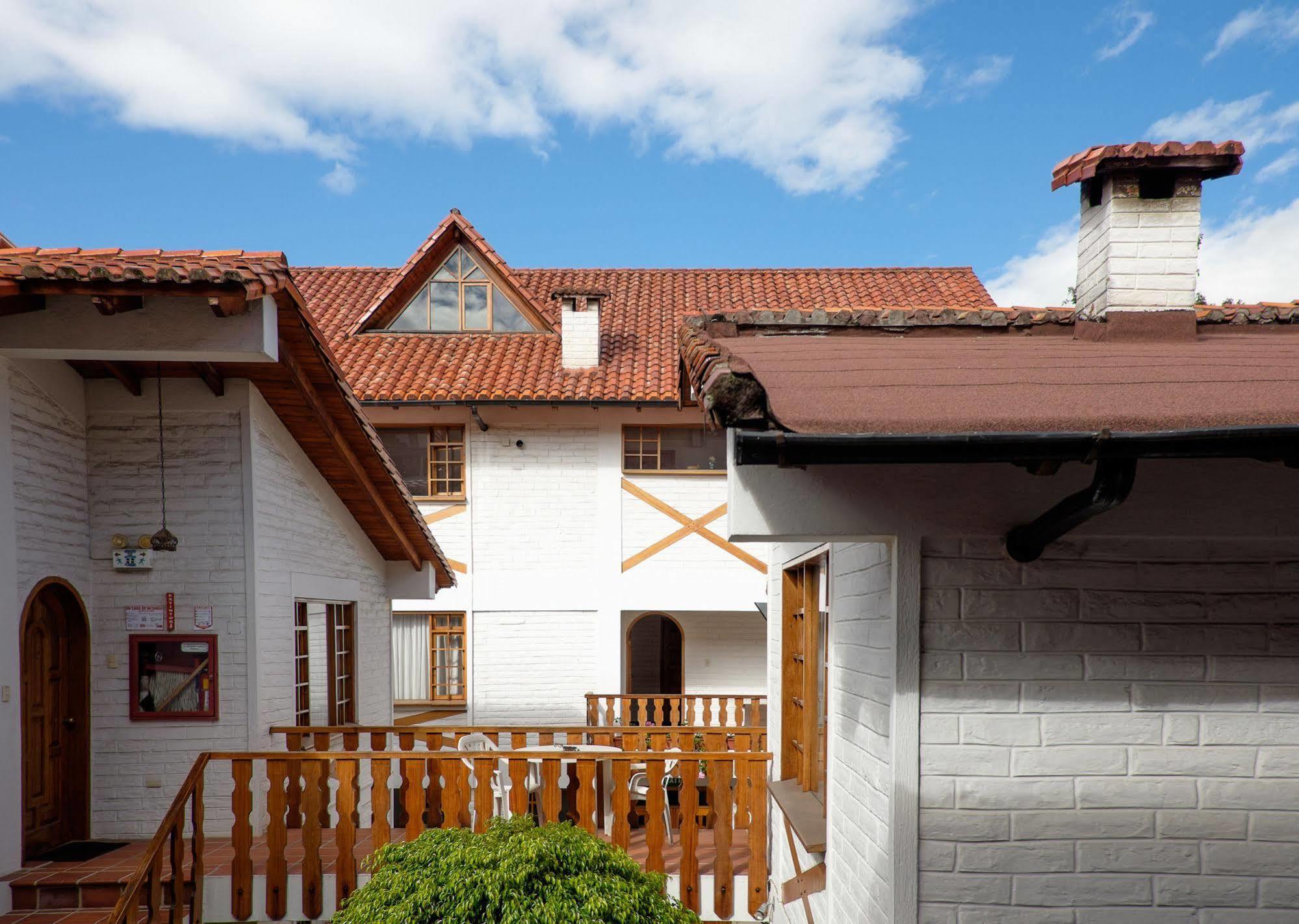 Apartamentos Los Quipus 키토 외부 사진